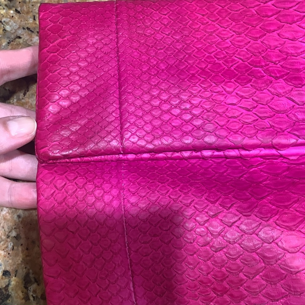 Exotic Absolutely gorgeous real snake 🐍 skin fuchsia  clutch with magnet closure